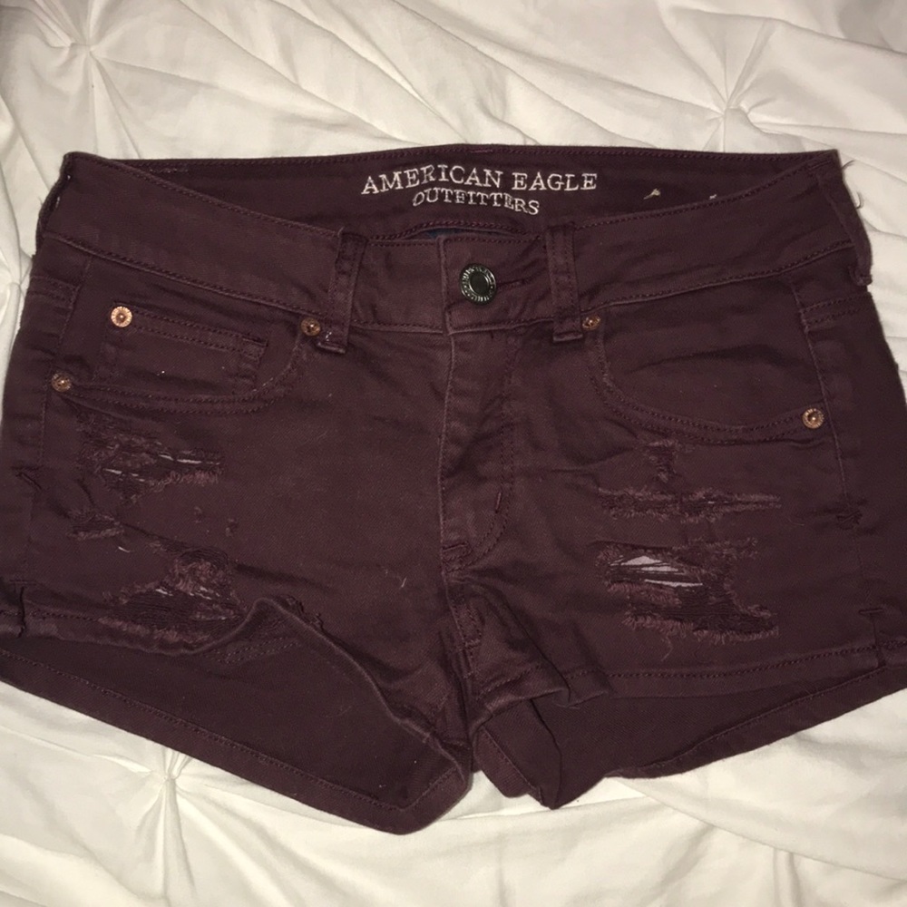 Maroon/ burgundy shortie american eagle shorts